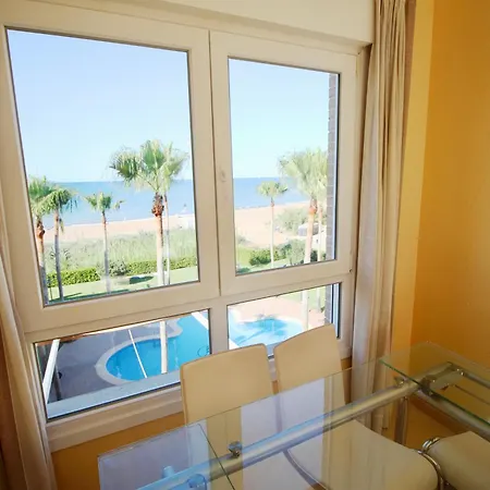 Atico Con Piscina Privada En Primera Linea *