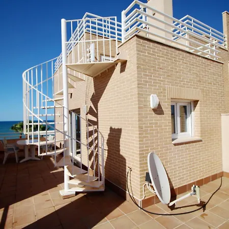 Atico Con Piscina Privada En Primera Linea *