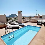 Ático espectacular con piscina privada en primera línea de playa Apartamento Dénia